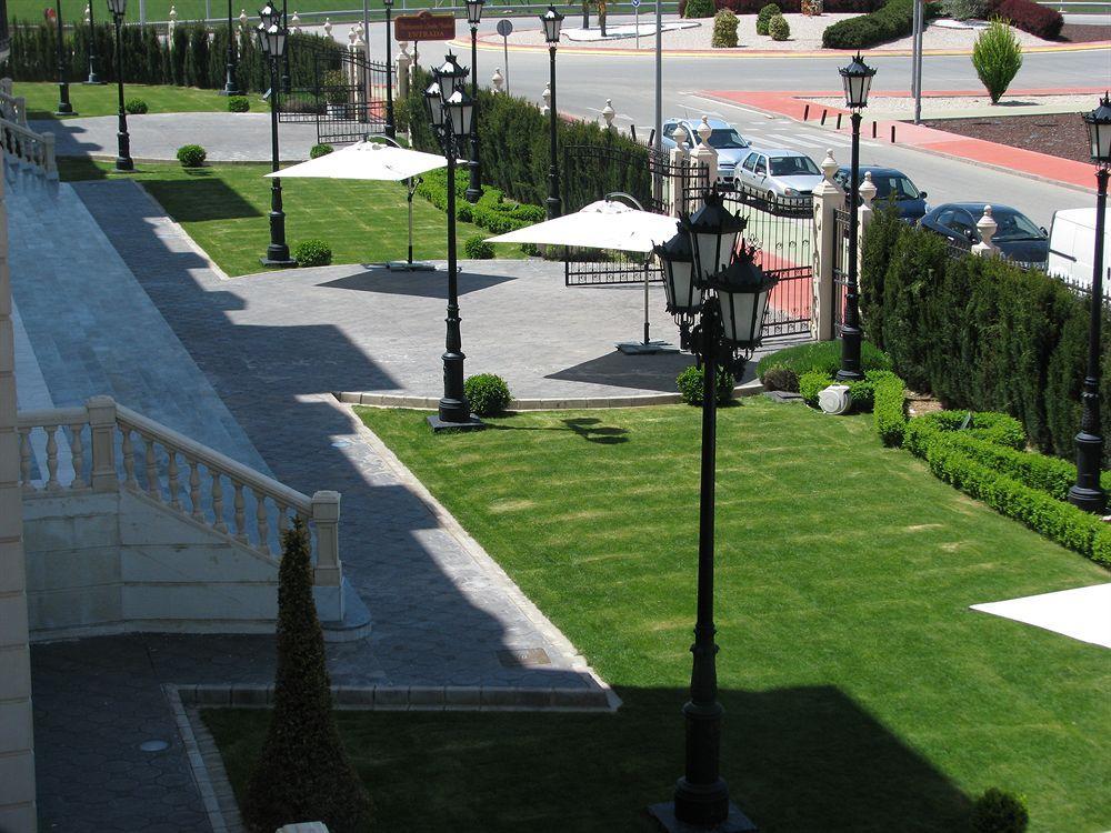 Hotel Santa Isabel Albacete Exterior foto